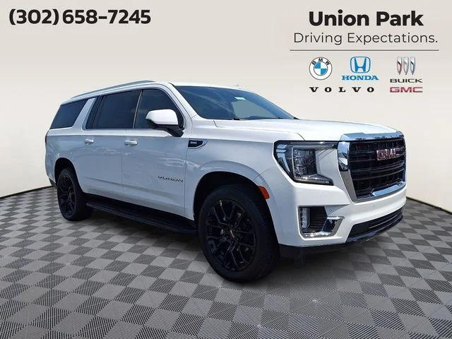 Used 2023 Summit White GMC SLE image 3