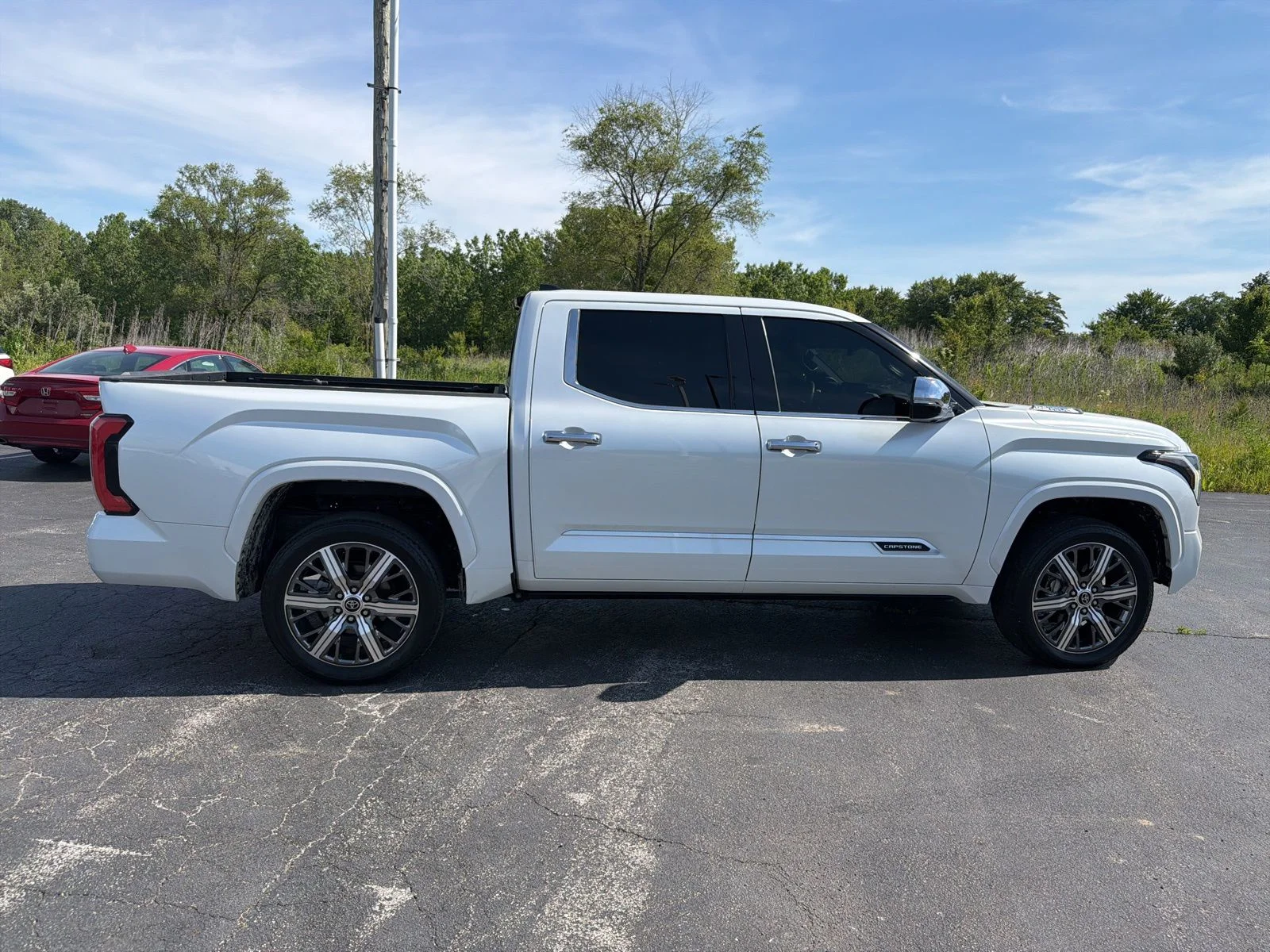 Used 2023 Pearl Toyota Capstone image 8