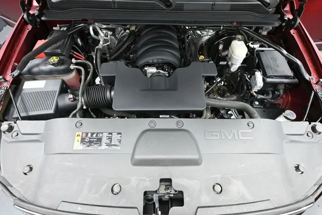 Used 2017 Red GMC Denali image 65