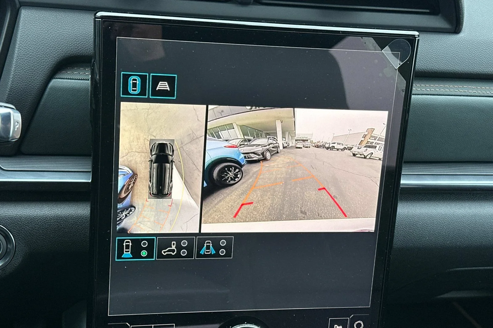 2026 GMC Terrain AT4 - Photo 17