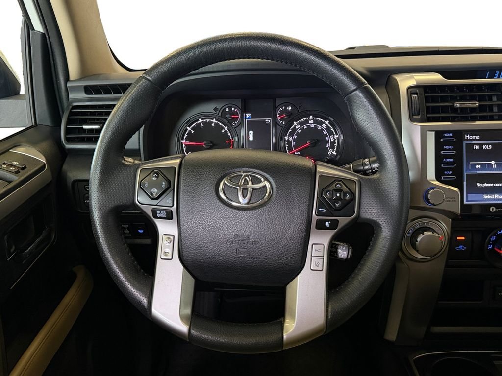 Used 2022 White Toyota SR5 Premium image 15