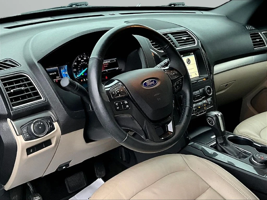 Used 2018 Magnetic Ford XLT image 21