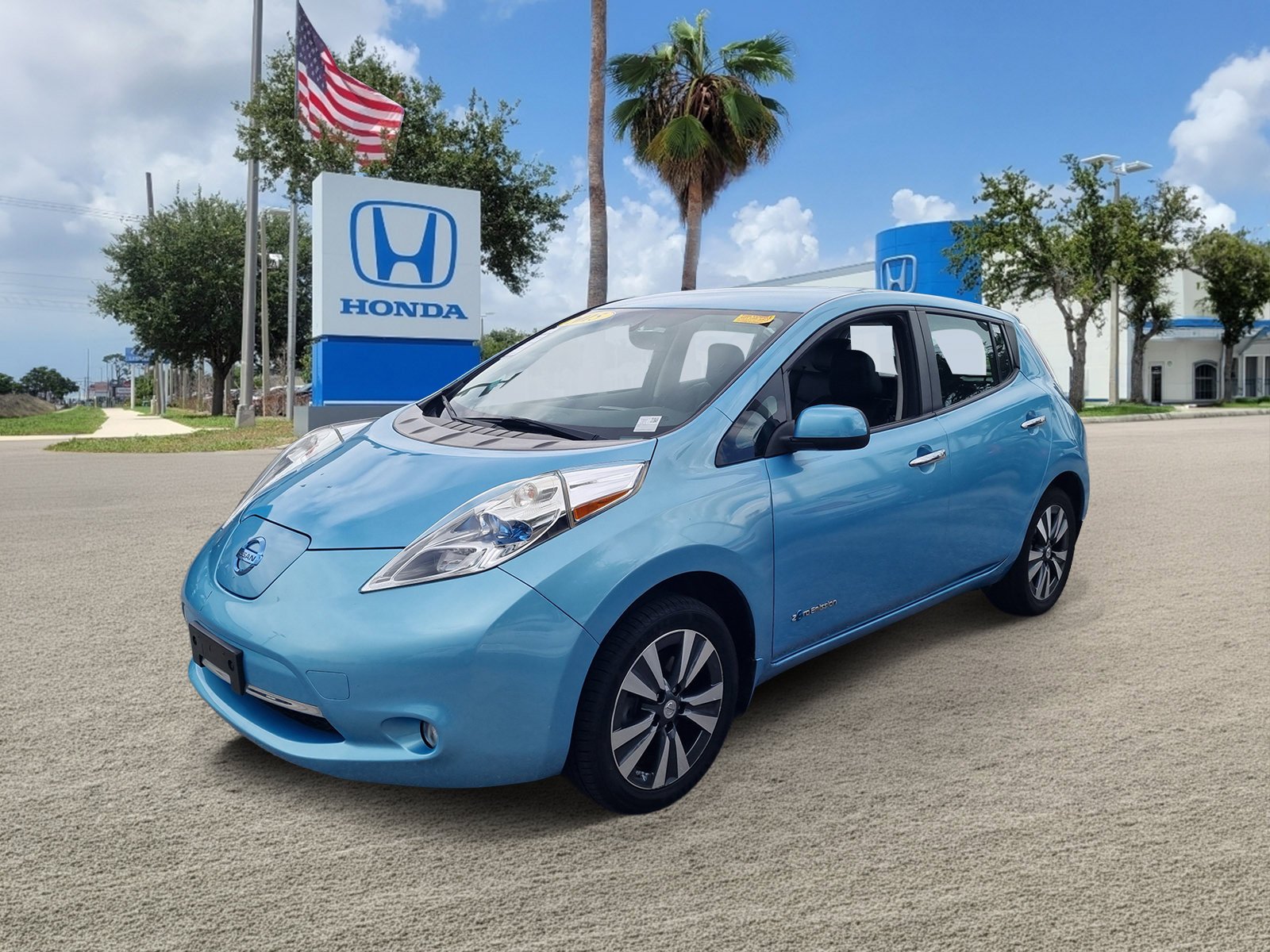 Used 2015 Morningsky Blue Nissan SL image 4