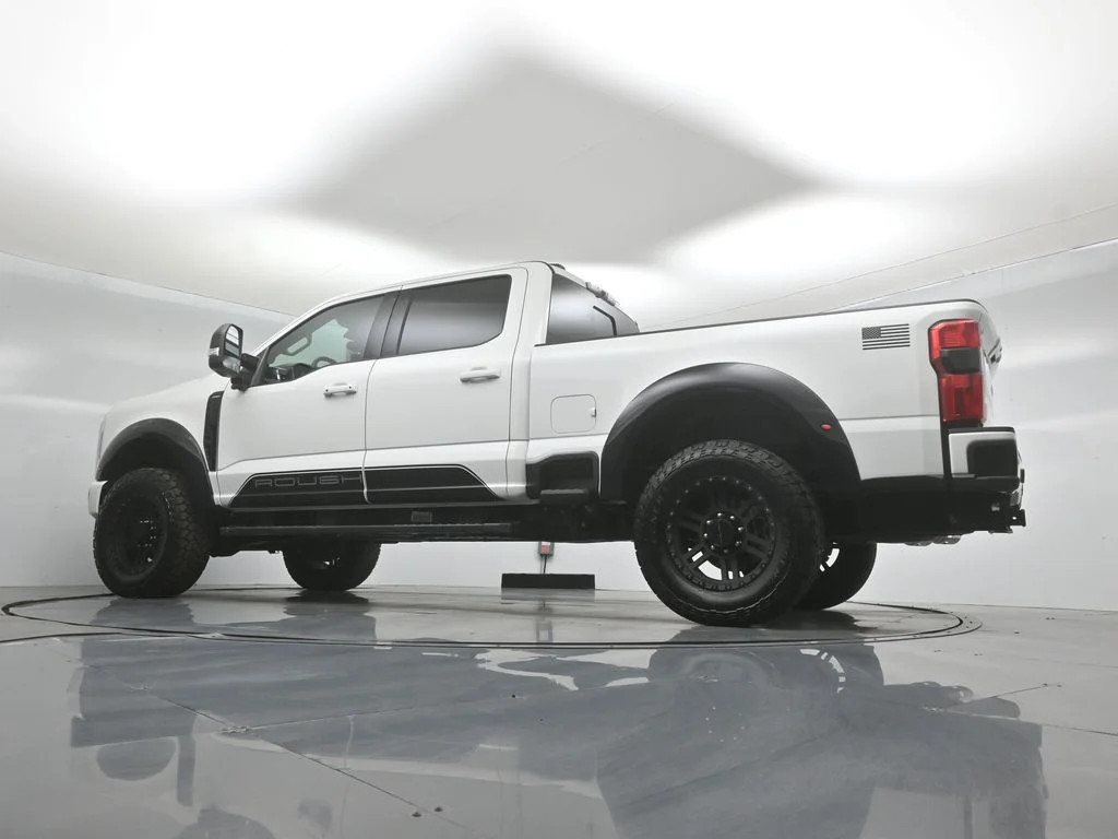 New 2026 Star White Metallic Tri-Coat Ford Lariat image 49