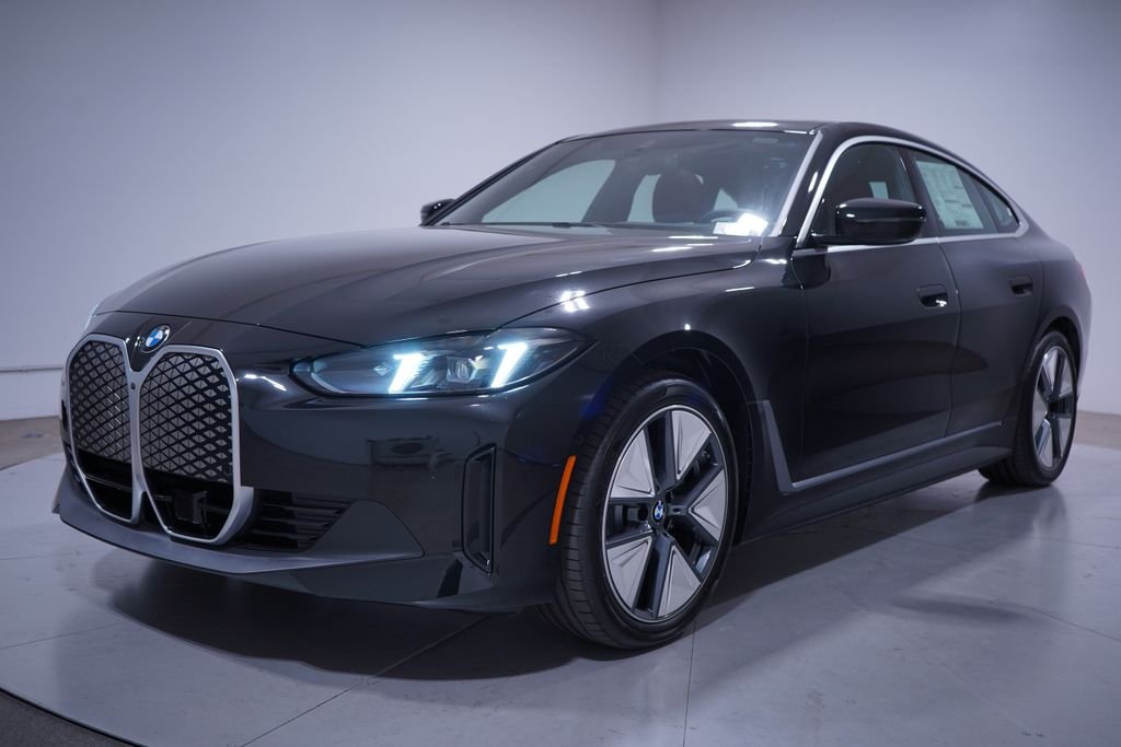 New 2026 Black Sapphire Metallic BMW eDrive40 image 1