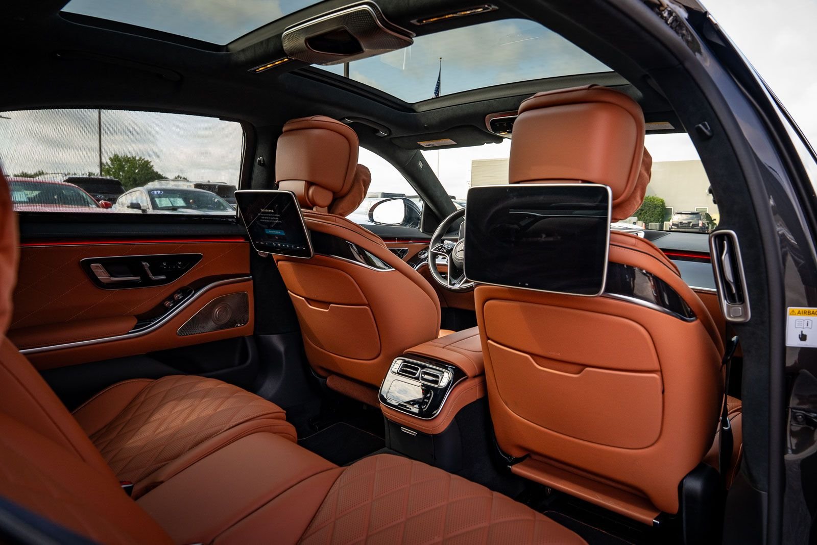 Used 2024  Mercedes-Benz S 580 image 20