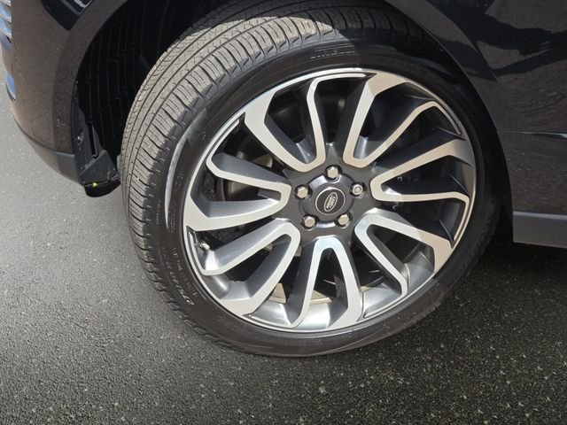 Used 2019 Santorini Black Metallic Land Rover 5.0L V8 Supercharged Autobiography image 35