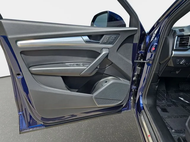 Used 2025 Blue Audi 45 S line Premium image 29