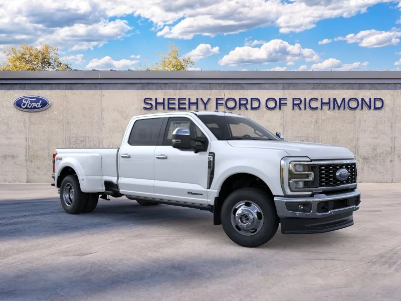 New 2026 Star White Metallic Tri-Coat Ford F-350® Lariat® image 1