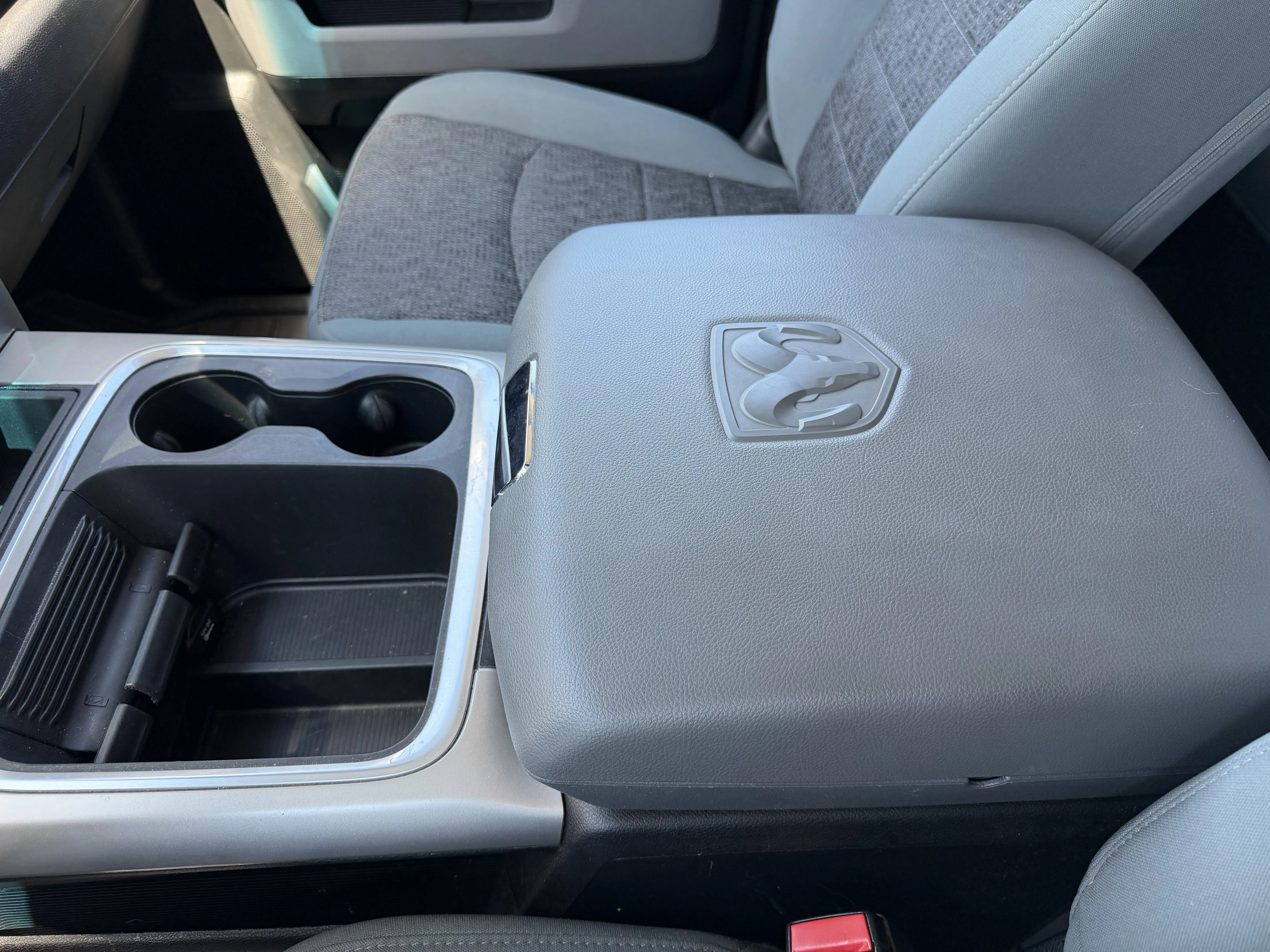 Used 2018 Bright White Clearcoat Ram Harvest image 22
