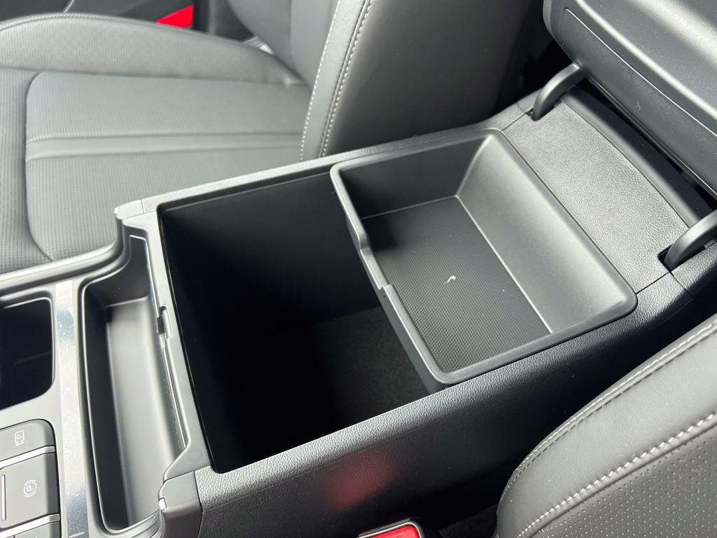 2025 Kia Sorento S - Photo 24