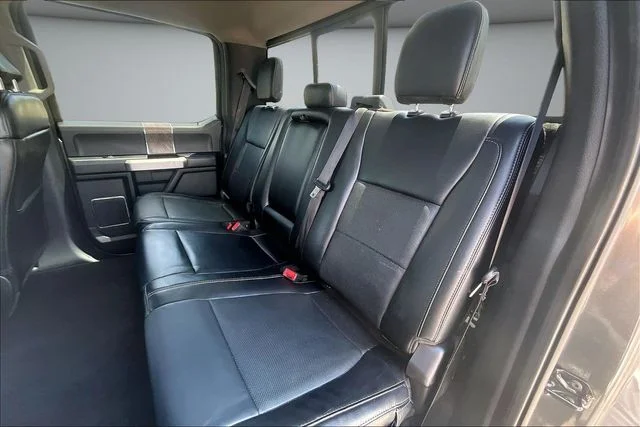 Used 2019 Magnetic Metallic Ford Lariat image 23