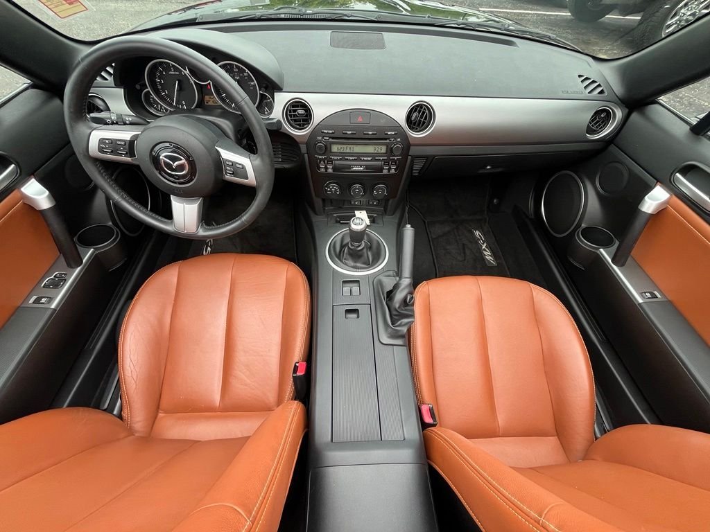 Used 2008 Black Mazda Grand Touring image 23