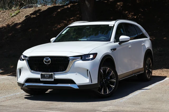 2026 Mazda CX-90 Plug-In Hybrid Premium Plus AWD