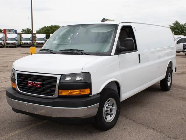 2025 GMC Savana 3500 Ext WB's photo