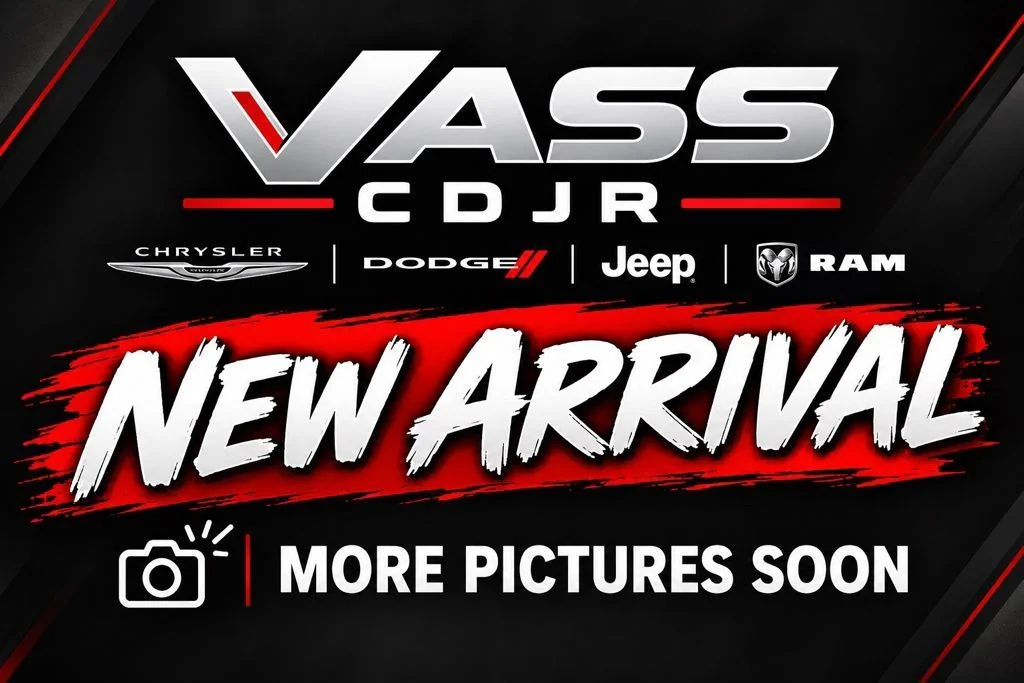 Used 2025 Silver Jeep Limited image 44