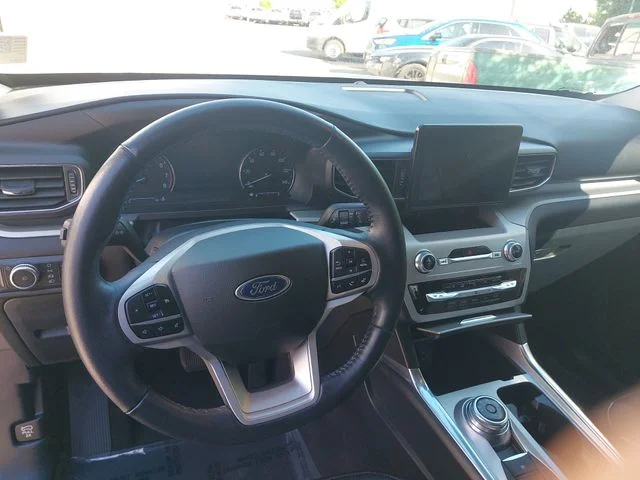 Used 2022 Gray Ford XLT image 16