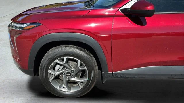Used 2025 Crimson Metallic Chevrolet LT image 23