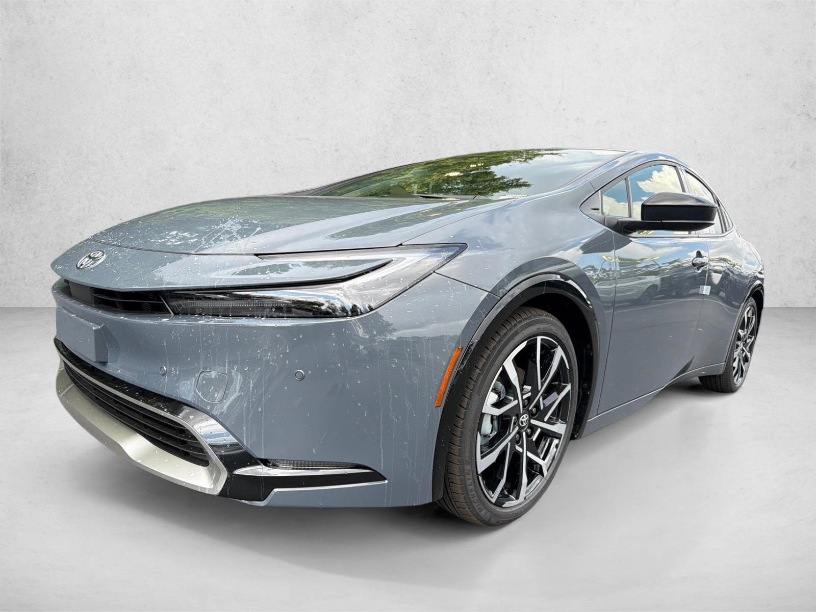New 2027 Guardian Gray Toyota XSE image 7
