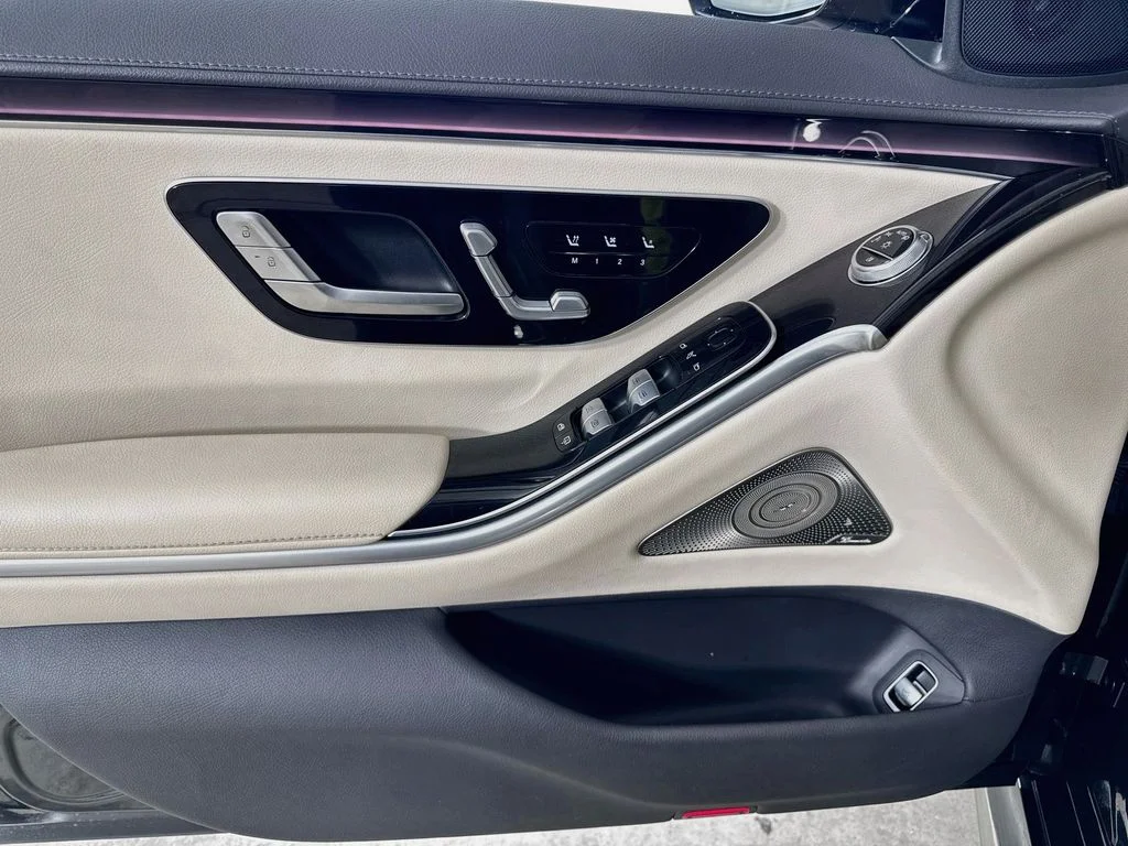 Used 2023 Gray Mercedes-Benz S 500 image 18