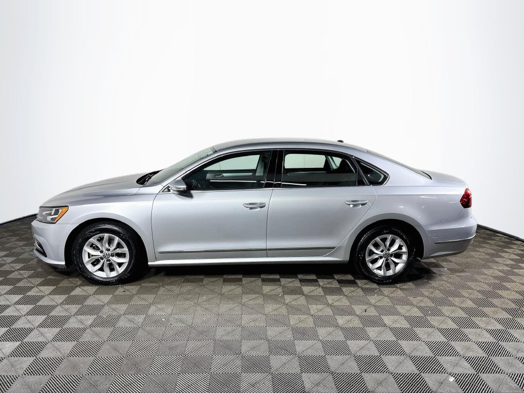Used 2017 Silver Volkswagen 1.8T S image 9
