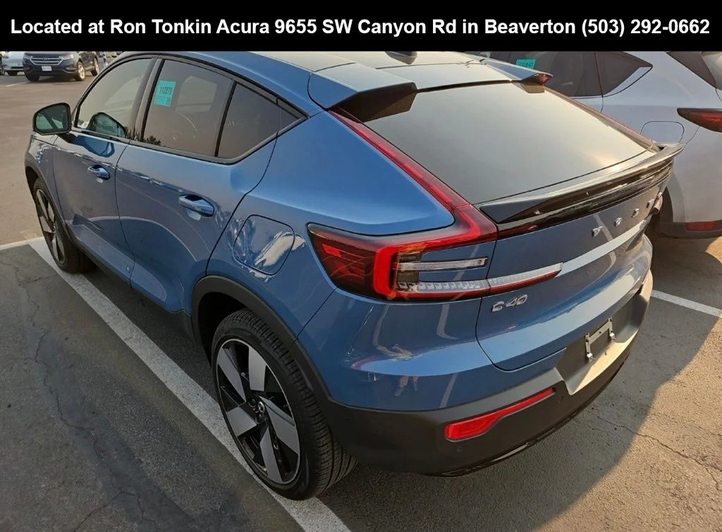 Used 2024 Fjord Blue Metallic Volvo Twin Plus image 4