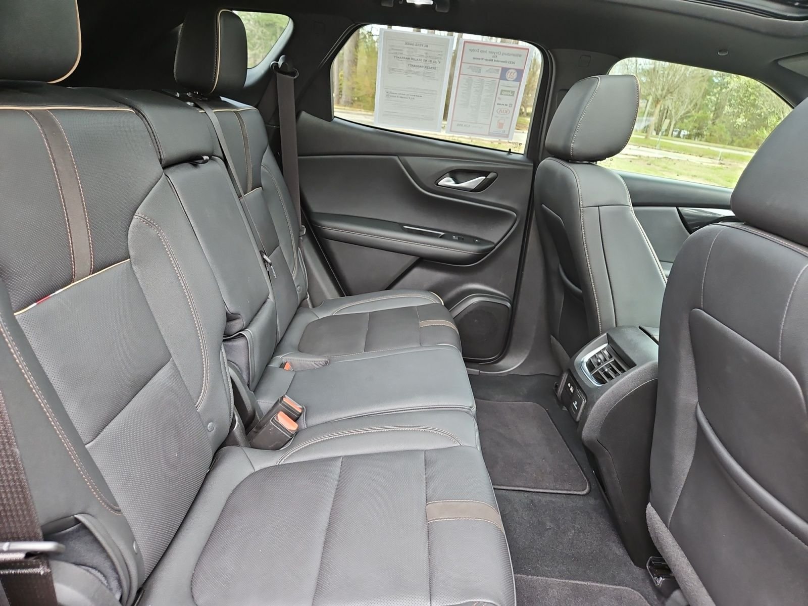 Used 2022 Blue Chevrolet Premier image 17