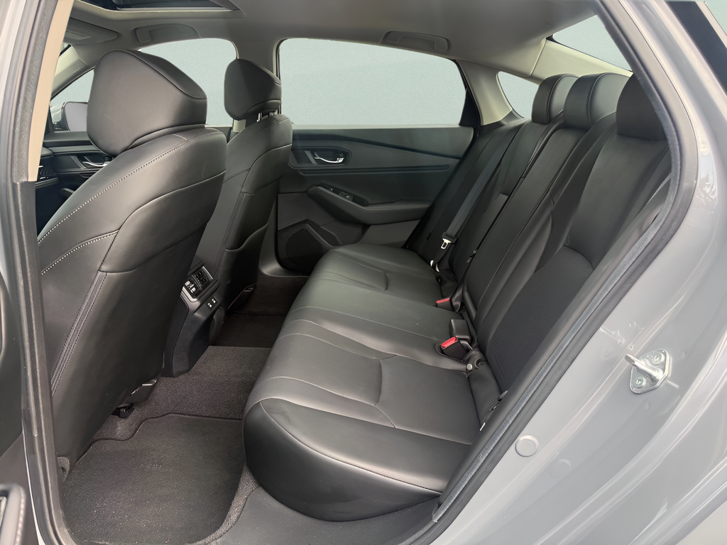 Used 2024 Gray Honda Touring image 11