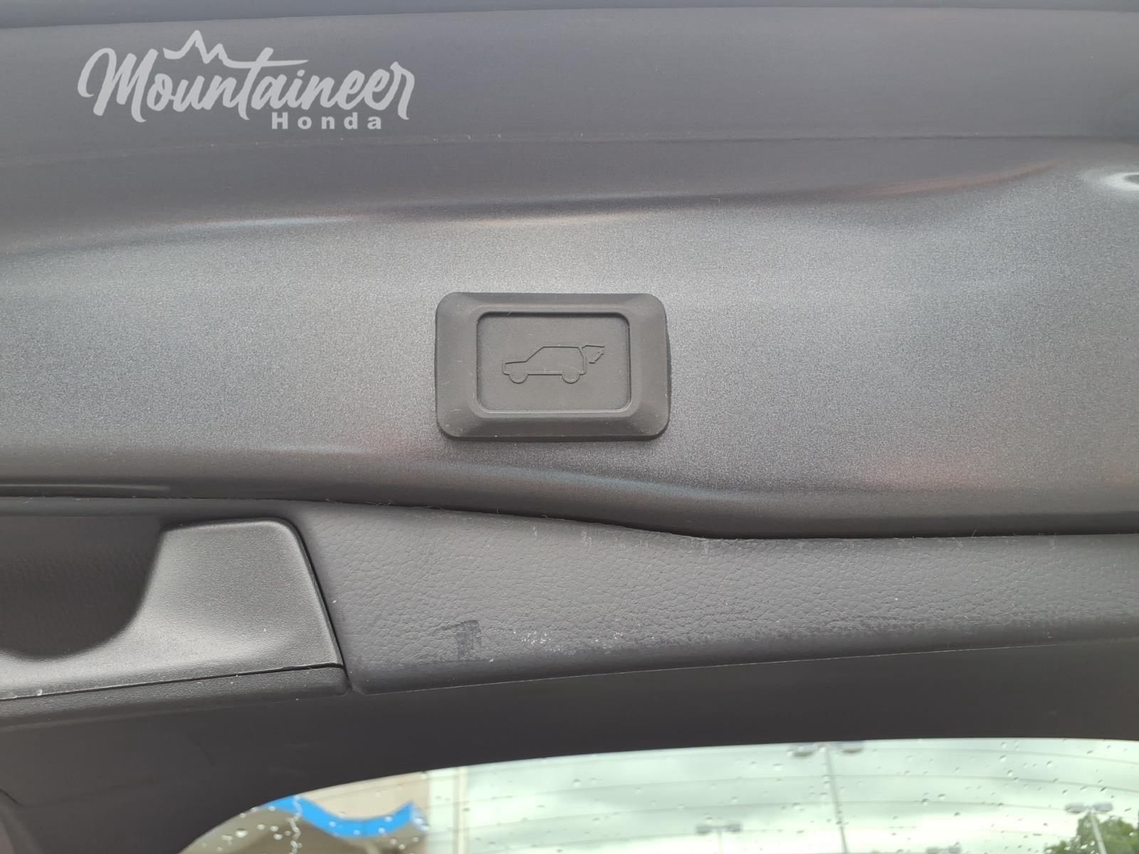 Used 2022 Magnetic Gray Metallic TOYOTA  image 23