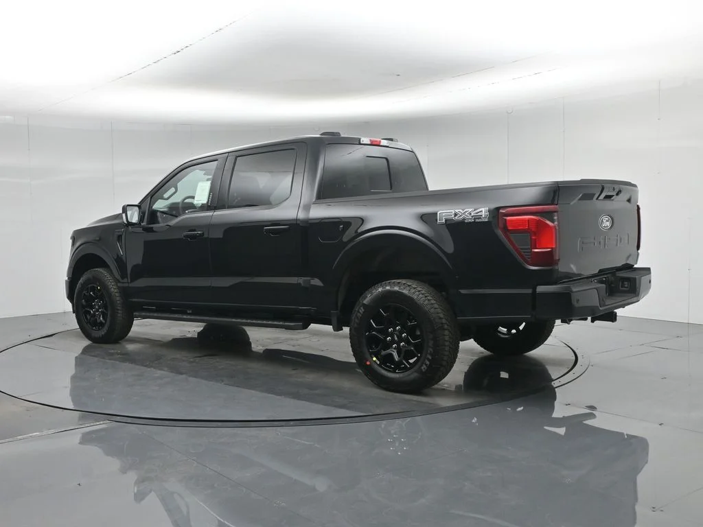 New 2026 Agate Black Metallic Ford XLT image 6