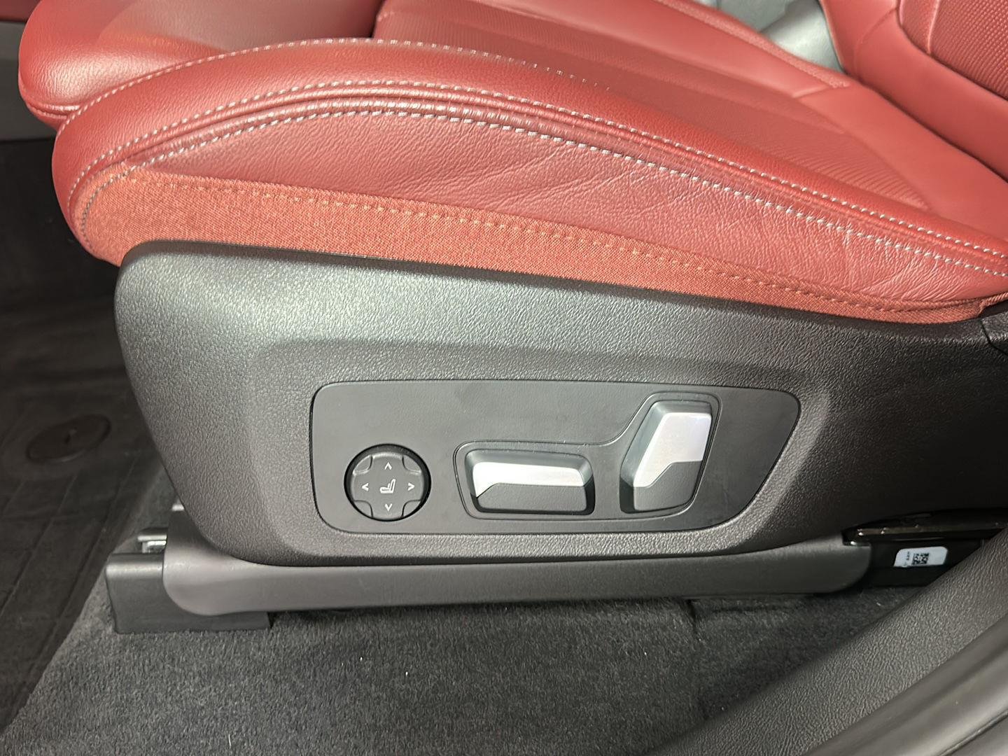 Certified Used 2023 Jet Black BMW xDrive30i image 12