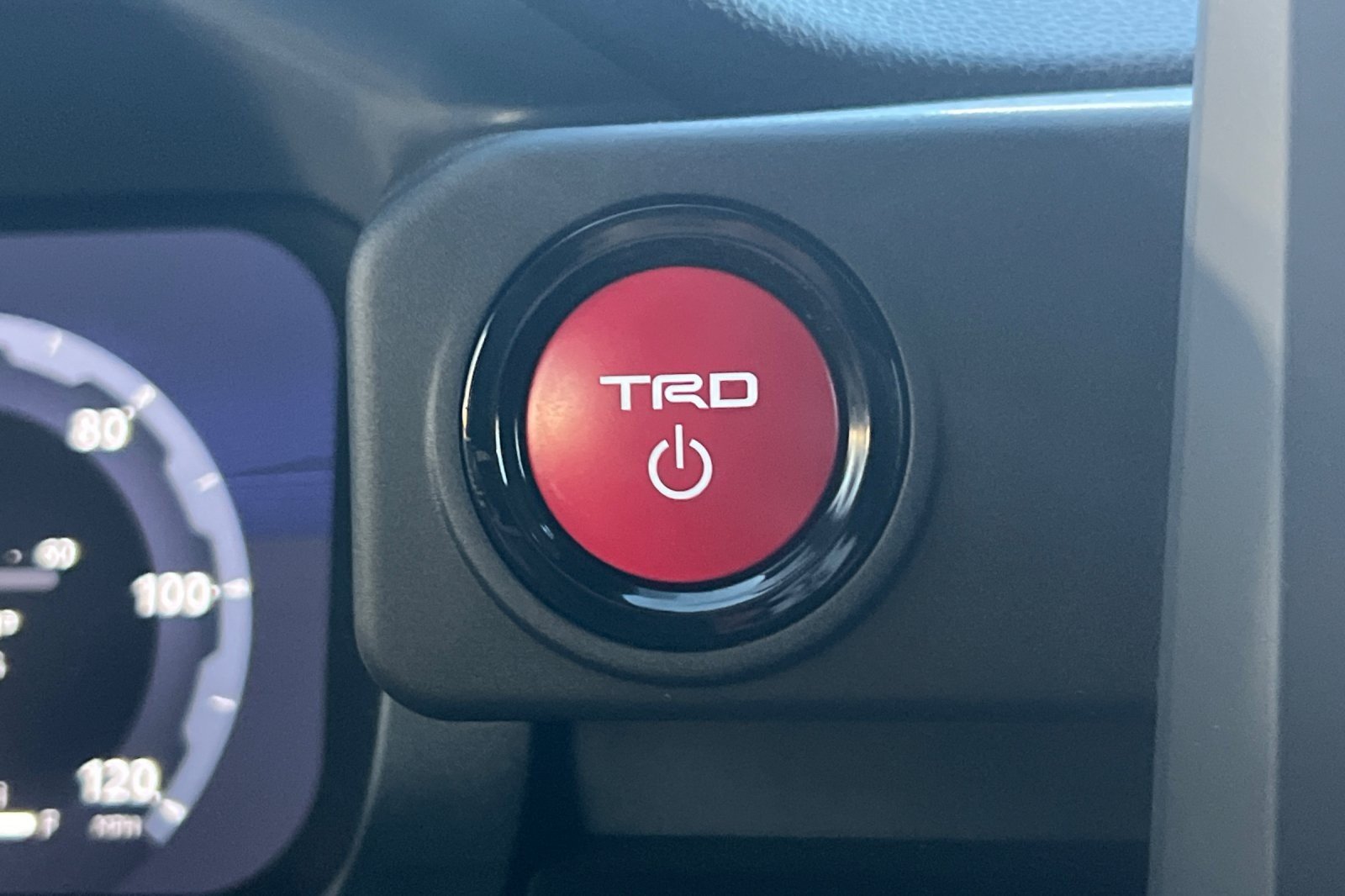 2025 Toyota Tacoma TRD Off Road - Photo 20