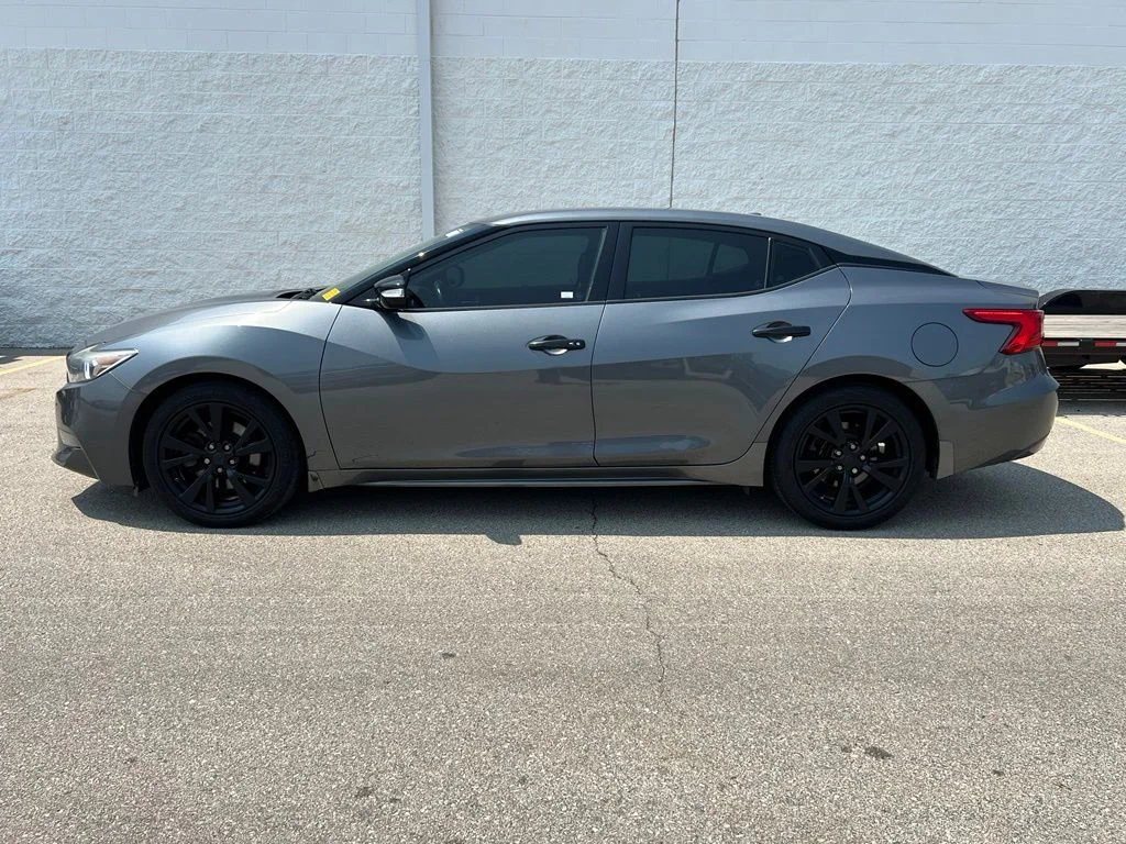 Used 2017 Nissan Maxima SV with VIN 1N4AA6AP4HC438388 for sale in Mount Pleasant, WI