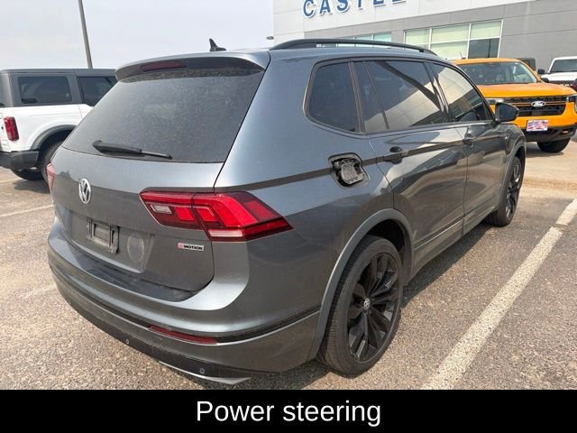 Used 2021  Volkswagen 2.0T SE R-Line Black image 4