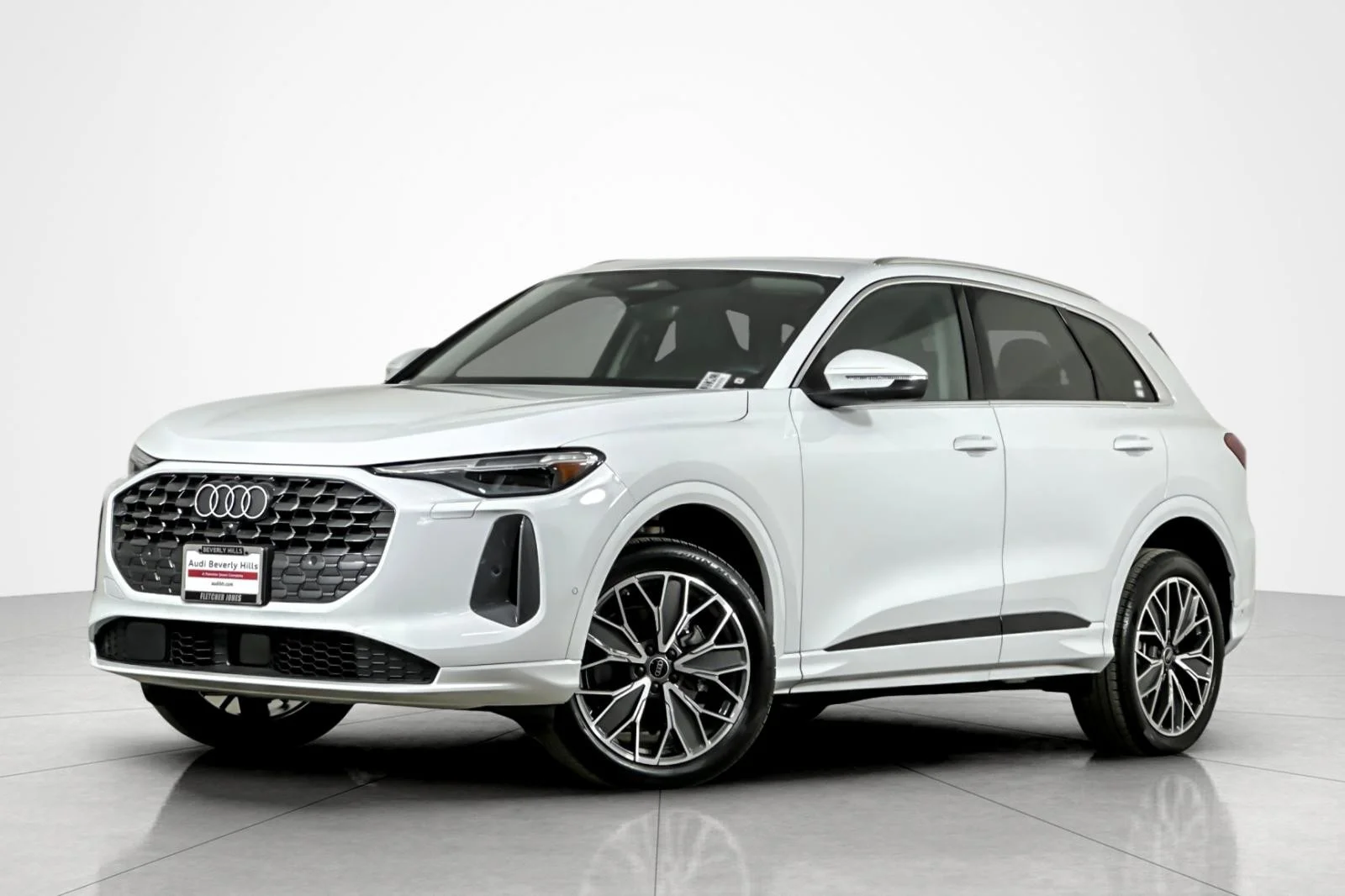 2025 Audi Q5 40 Premium Plus's photo