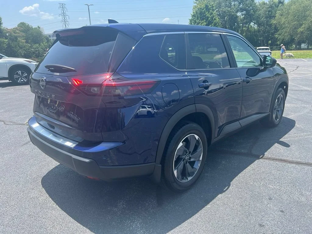 Used 2026 Deep Ocean Blue Nissan SV image 7