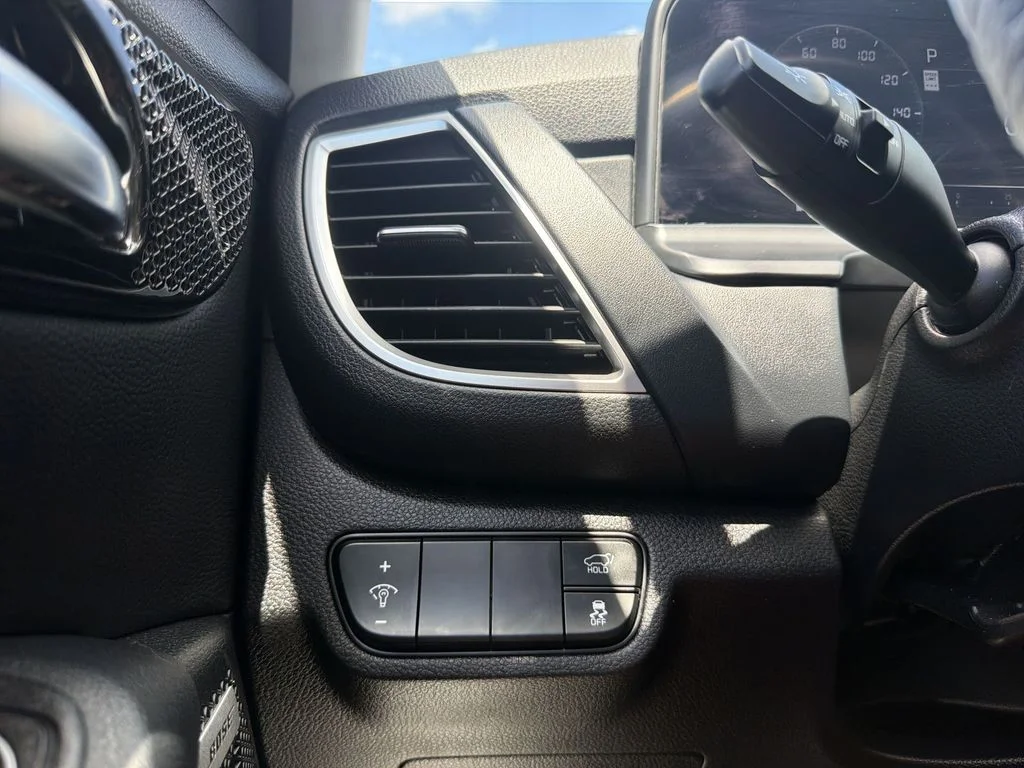 Used 2024 Blue Kia SX image 24