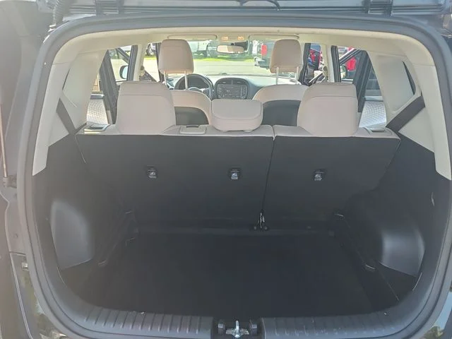 Used 2022 Black Kia LX image 13