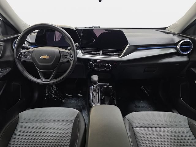 Used 2024 White Chevrolet LT image 10