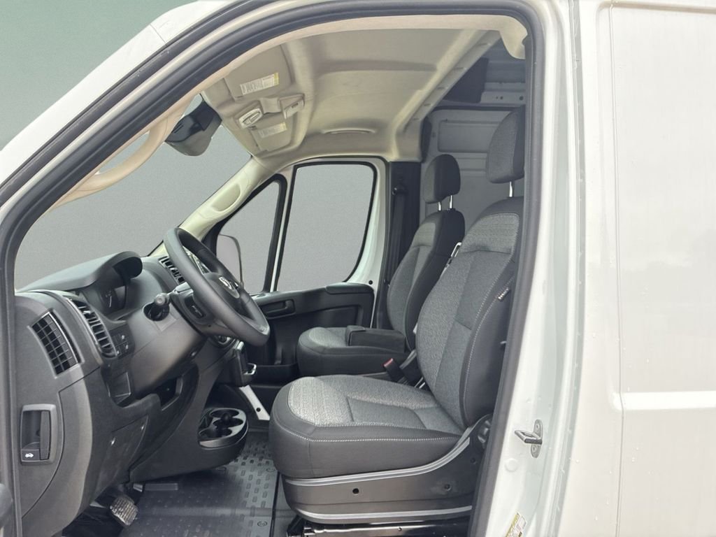 New 2026 Bright White Clear-Coat Exterior Paint RAM High Roof image 18