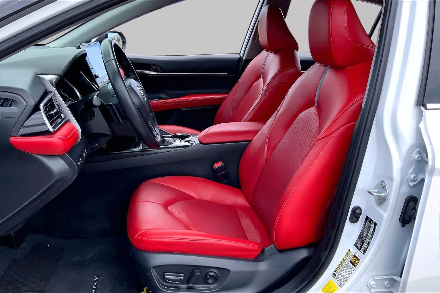 Used 2024 Wind Chill Pearl Toyota XSE image 8