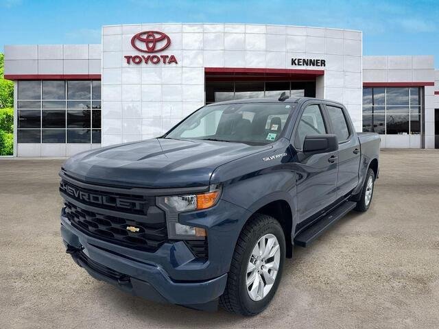 Used 2023 Northsky Blue Metallic Chevrolet Custom image 3