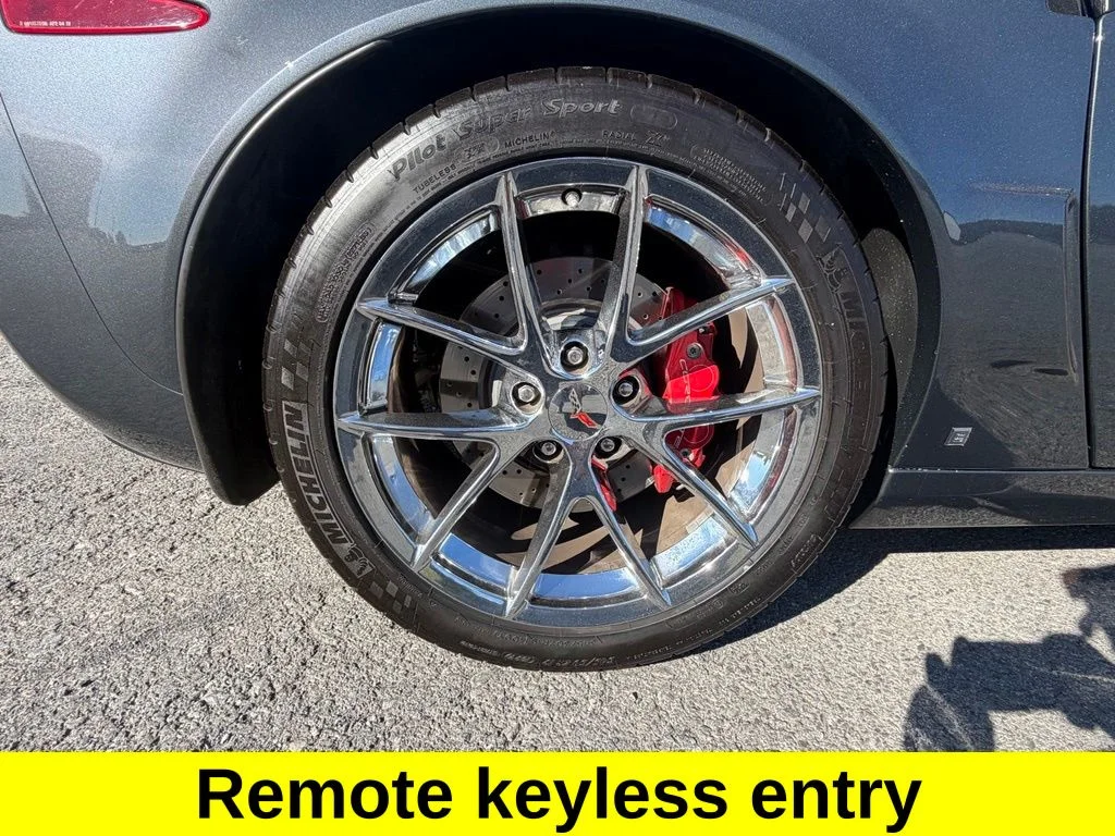 Used 2009 Gray Chevrolet Z06 image 11