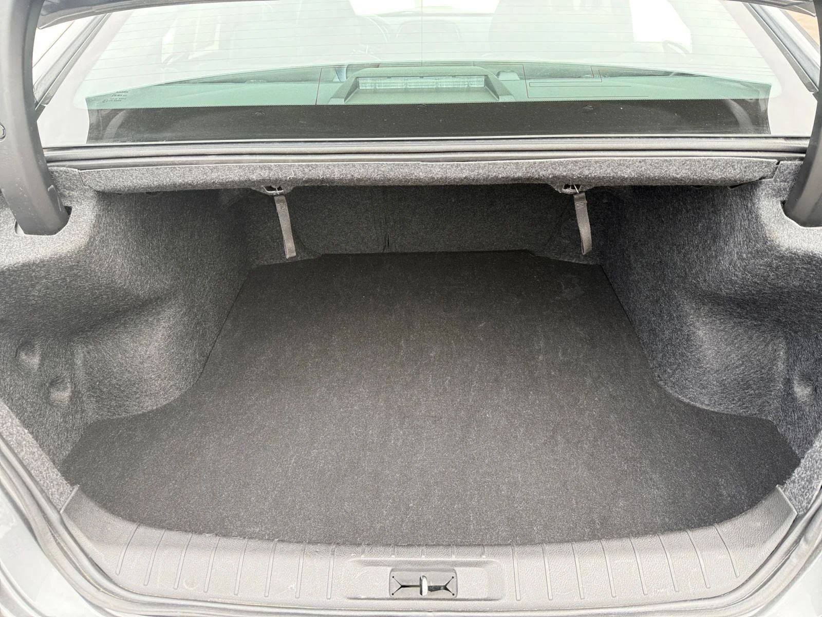 Used 2023 GRAY NISSAN SL SEDAN image 23