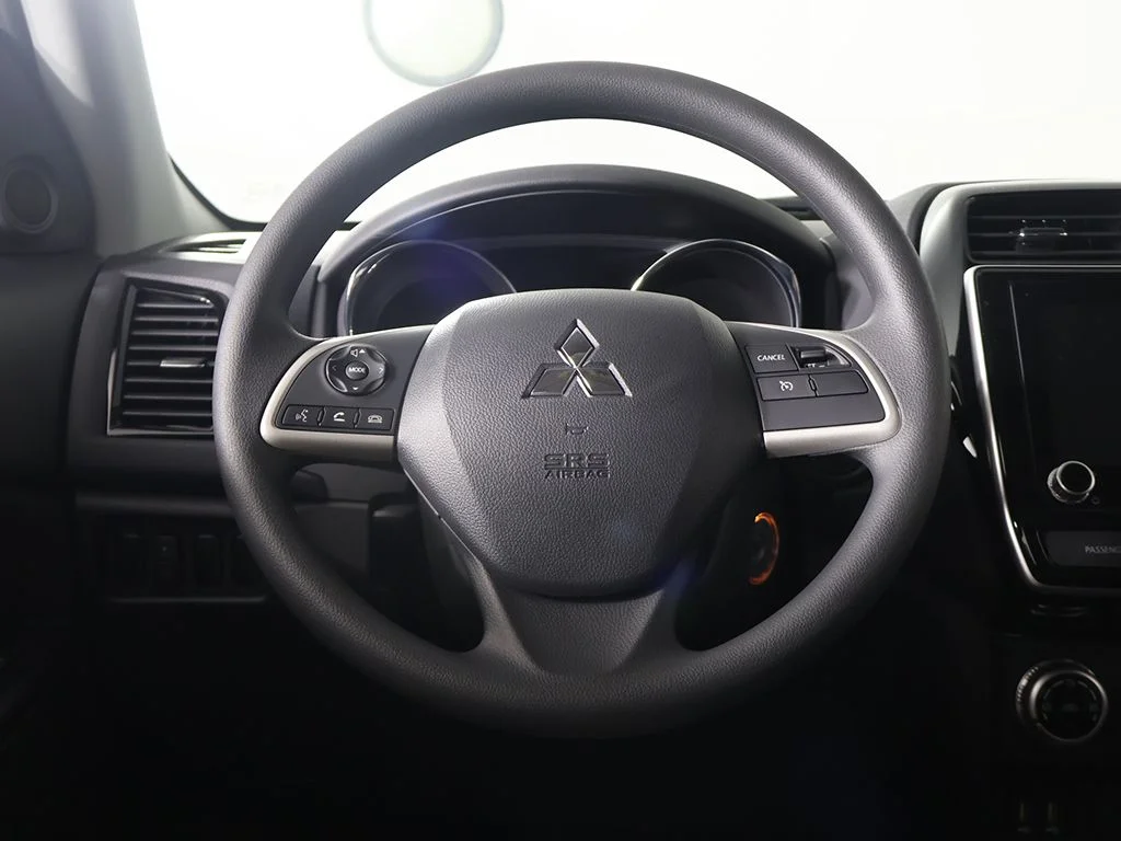 New 2026 Blue Mitsubishi 2.0 ES image 31