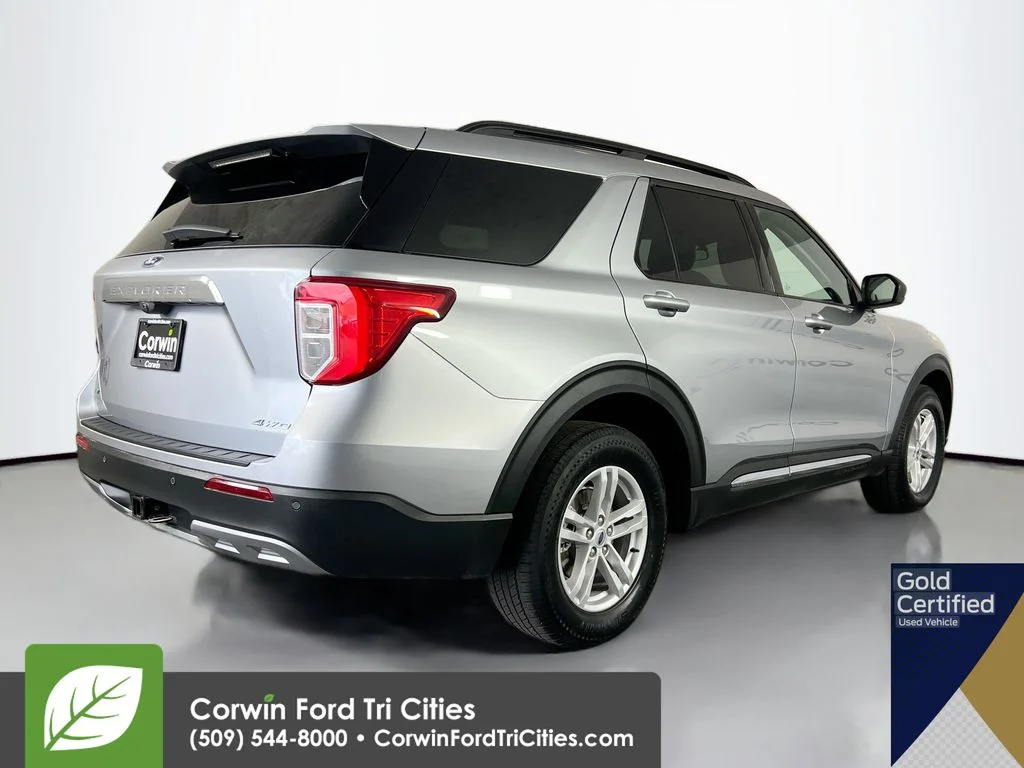 Used 2024 Iconic Silver Metallic Ford XLT image 15