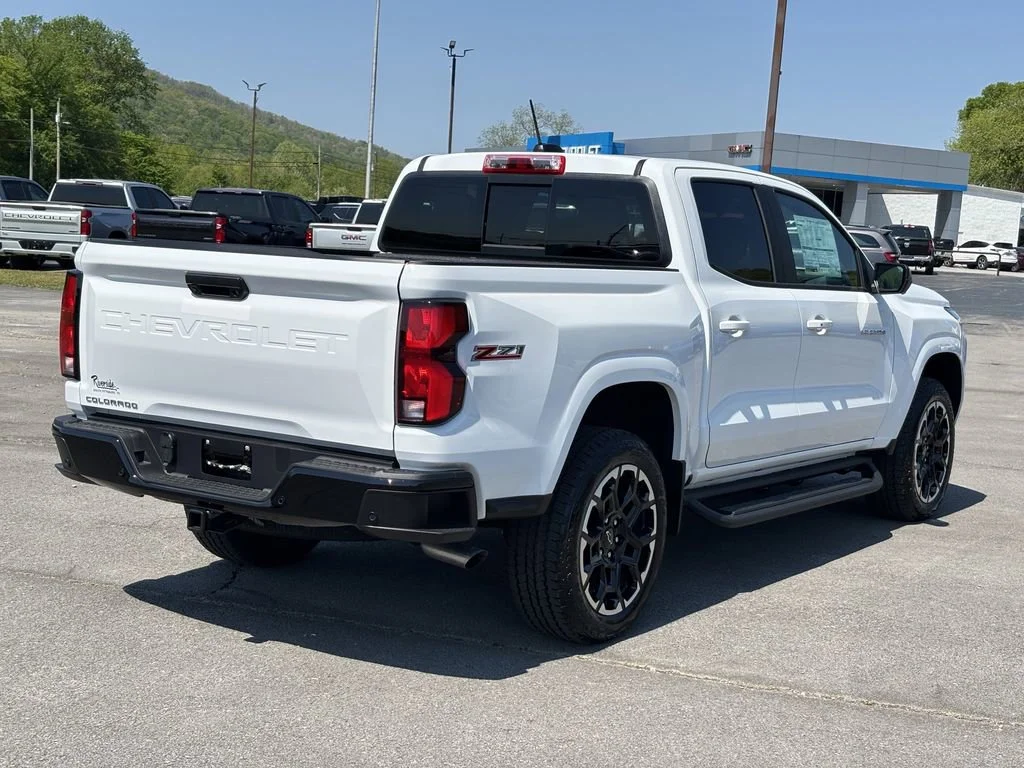 New 2026 Summit White Chevrolet Z71 image 8