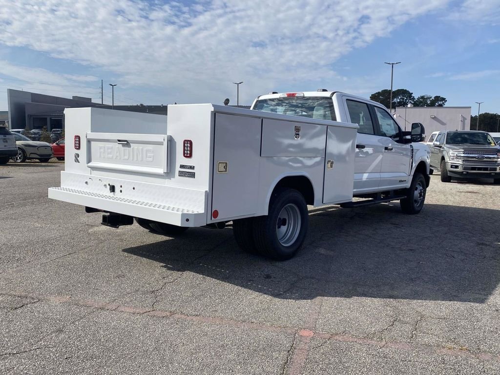 New 2026 Oxford White Ford F-350® XL image 3