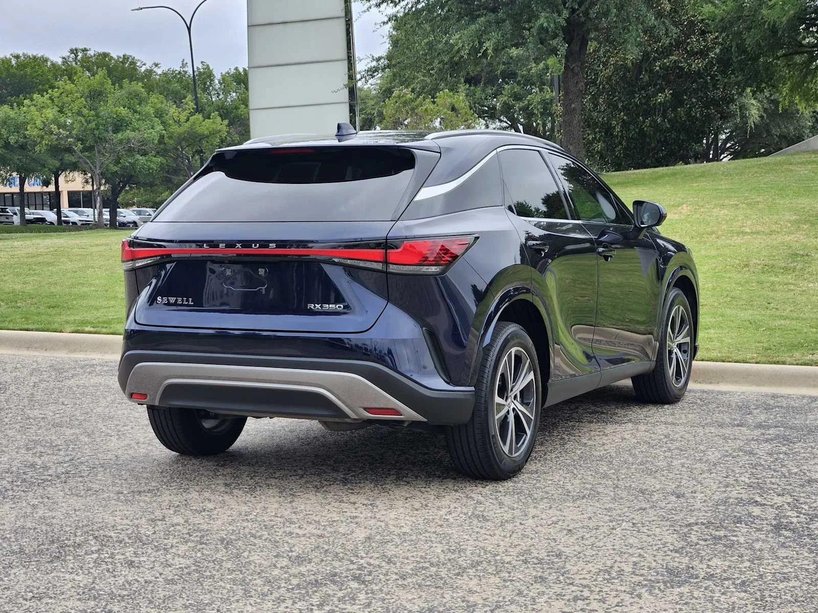 Used 2025 Nightfall Mica Lexus Premium image 4