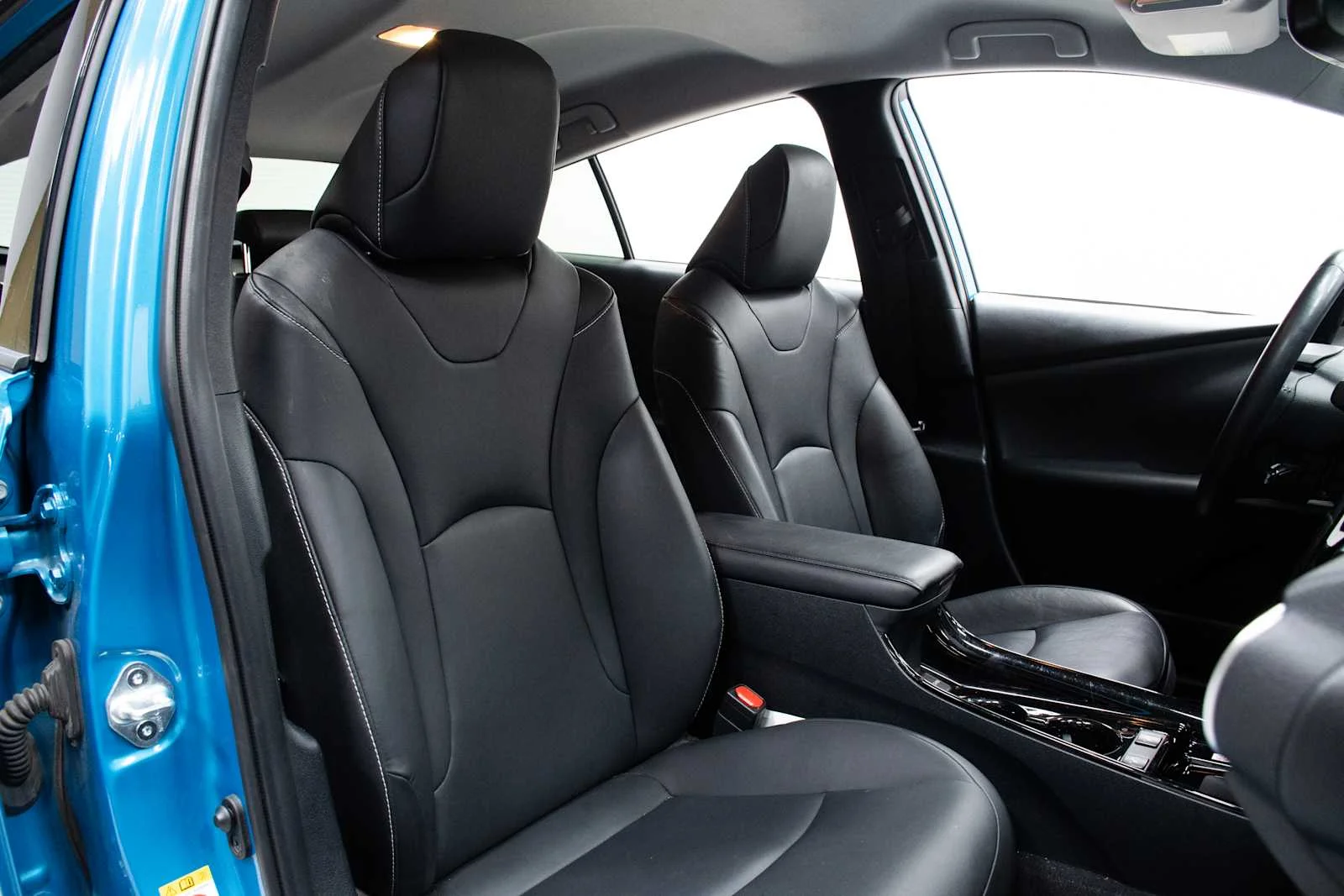 Used 2020 Blue Magnetism Toyota Limited image 20